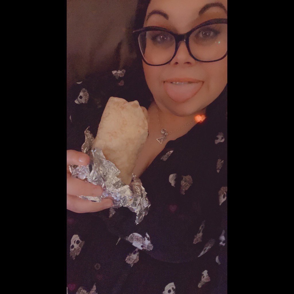 Just a girl and her burrito 🌯
#torrid #plussizefashion #plussize #plussizemodel #plussizebeauty #plussizestyle #plussizeblogger #plussizeclothing #plussizeblog #happyfatgirl #fatgirl #fatgirlroyalty #fatgirlfashion #fatgirlmagic #fatgirlsrock #thick #thickthighssavelives
