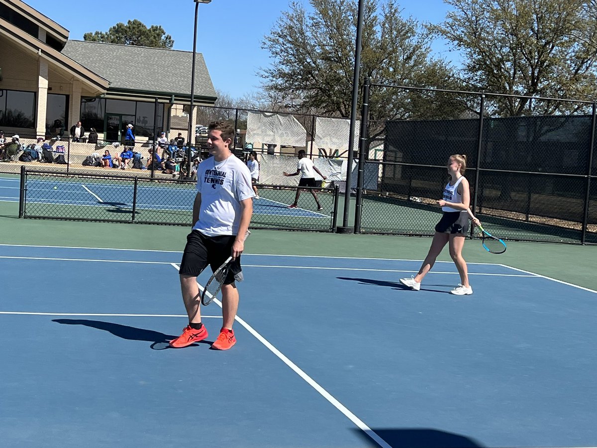 CHStennis_tx's tweet photo. Congrats to Tyler Young -Boys Singles Champion; Cates/Smith - Boys Doubles Runner-ups; van Kuik/Crenshaw - Mixed Doubles Runner-ups, Kate Moravec - Girls Singles Runner-up, Conaway/Vick - Girls Doubles Consolation Winners, and Pope/Briggs - Boys Doubles Consolation Winners 🎾💪🏻 https://t.co/muNmlmKz1h