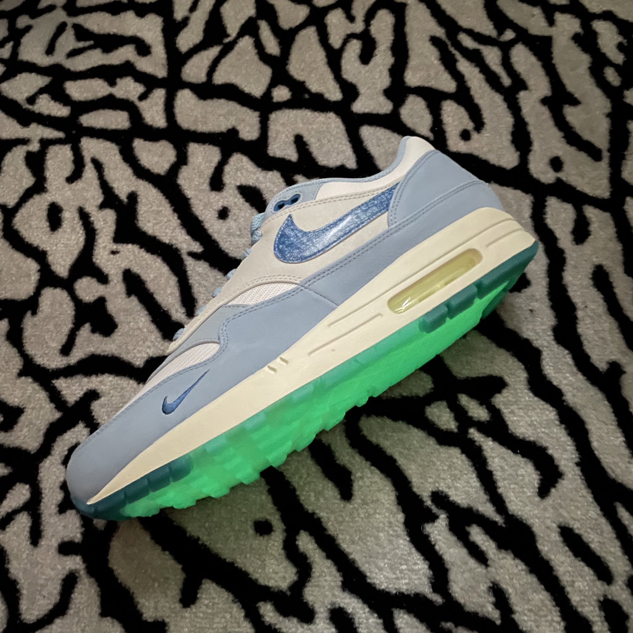 sockjig on X: "Blueprint Air Max 1 has a glow the sole by the way https://t.co/JtMfWUNz6S" X