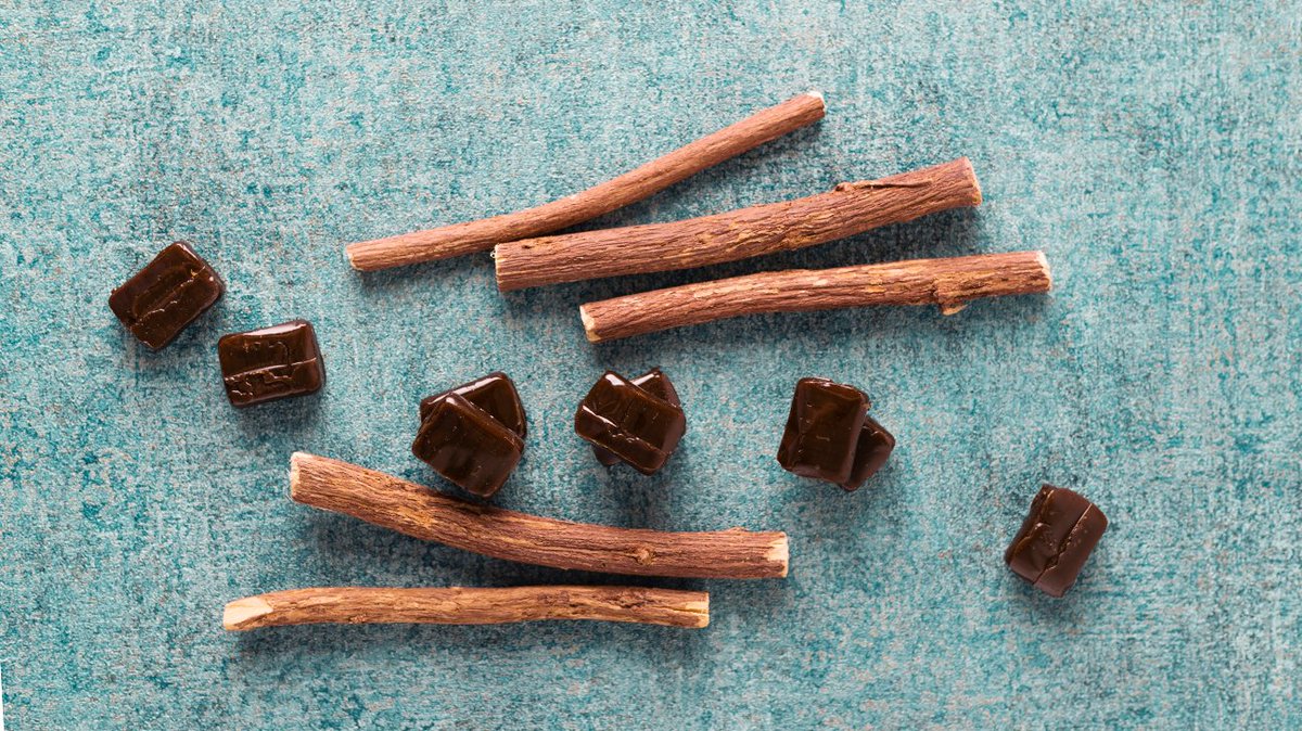 JDietSupplement's tweet photo. Licorice and its phytochemicals could affect the metabolism and clearance of certain drugs that are substrates of CYP3A4 and CYP1A2 🔬🧪

Check the manuscript out here: ⬇️
https://t.co/MLrlWuuQlH https://t.co/86YnQUyZ2x