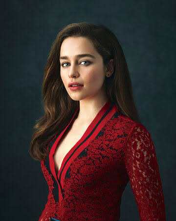 DCBatcueva's tweet photo. La actriz Emilia Clarke interpretará a la reina #Veranke en la serie Secret Invasion exclusiva de #DisneyPlus https://t.co/JToODscITM