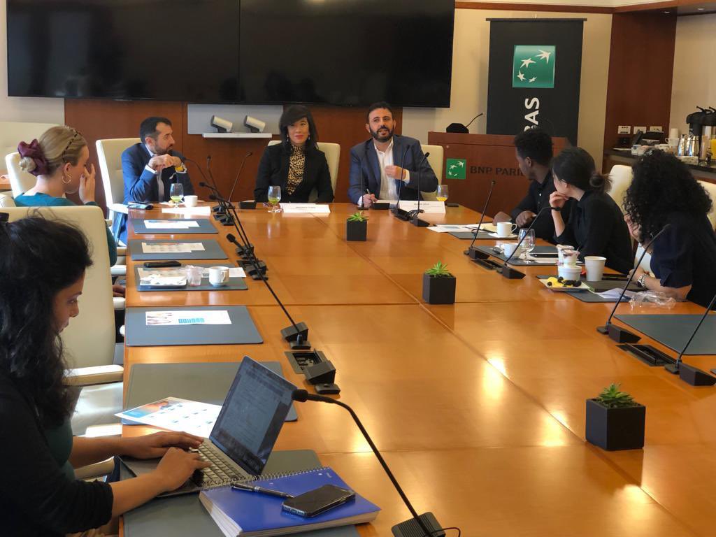 This morning, @BNPPamericas &amp; Group Engagement team invited <a href="/AndreaJung__/">Andrea Jung</a> , CEO of <a href="/GrameenAmerica/">Grameen America</a>  to present Grameen’s successful social business model to journalists, and to share the strong partnership that <a href="/BNPParibas/">BNP Paribas Group</a> is building with the #microfinance institution.