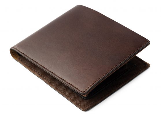 LeatherSchoolCh's tweet photo. Only 2 spots left! Our Fine Wallets class is coming up soon, Sunday, April 3, 10am - 3pm. Experience using the tools and techniques of fine leather work. Get a jump on a Father's Day gift, or for any special person. Register here: https://t.co/NeceFohFmN #walletmaking https://t.co/cIfaf84Fds
