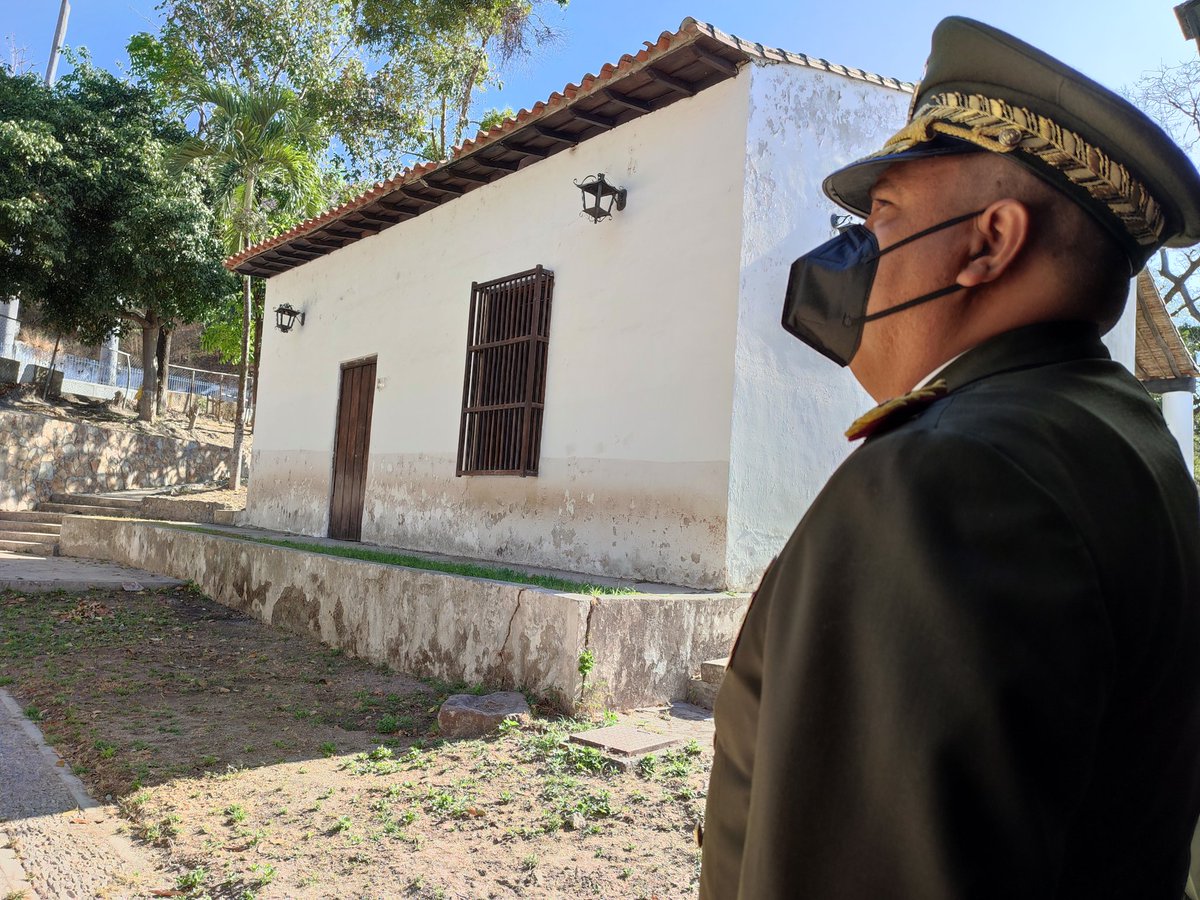 DulceyParadaM's tweet photo. #25Mar Nos Vinimos al Municipio Bolivar junto a Nuestra Gob @Soykarinacarpio, para Conmemorar los 208 Años de la Batalla de San Mateo y la Inmolación del Capitán Antonio Ricaurte ¡HÉROE DE LA PATRIA! 

Seguimos Enarbolandos las Banderas de Independencia, Libertad y Soberanía! https://t.co/gh01sFlBrE