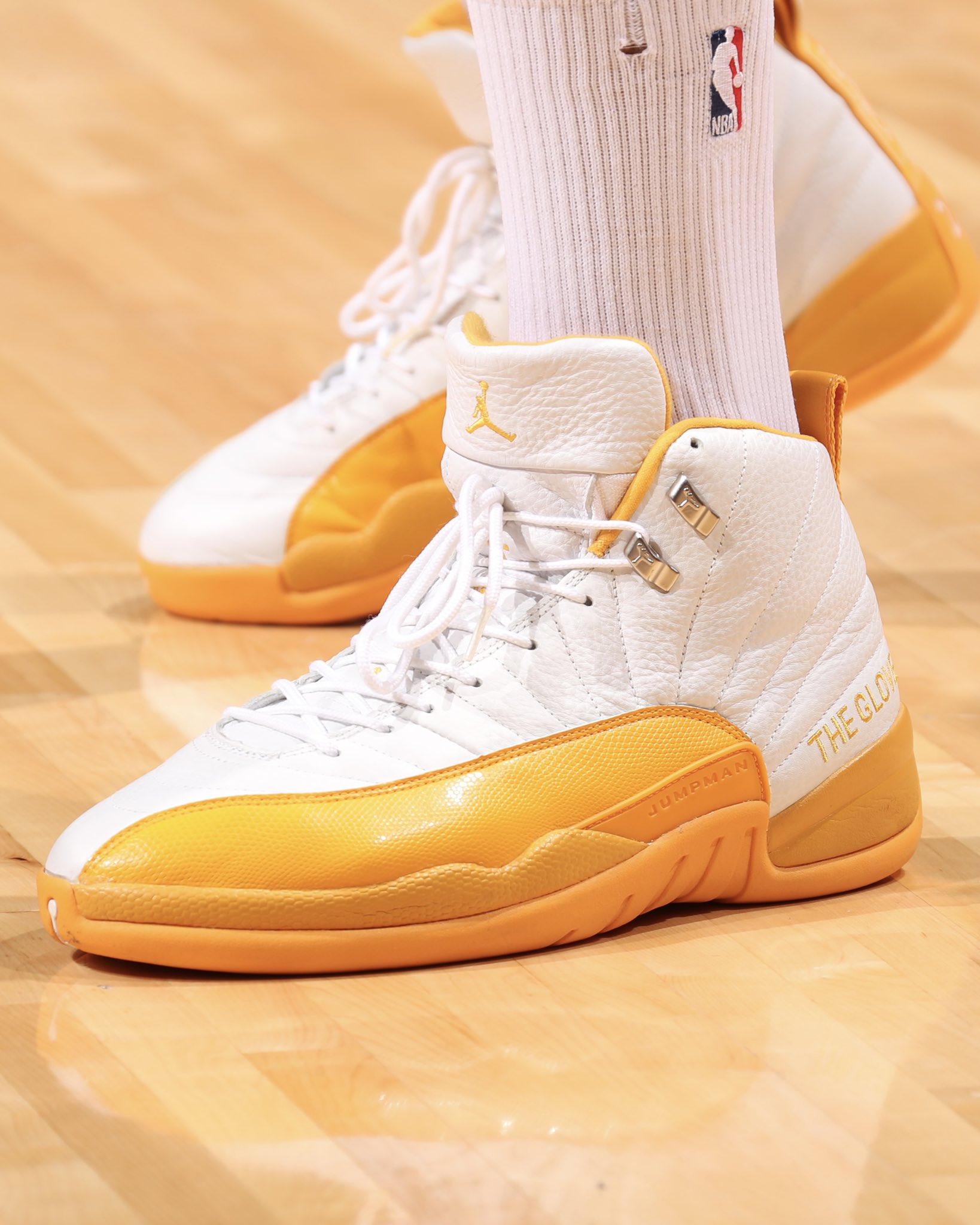 jordan 12 lakers