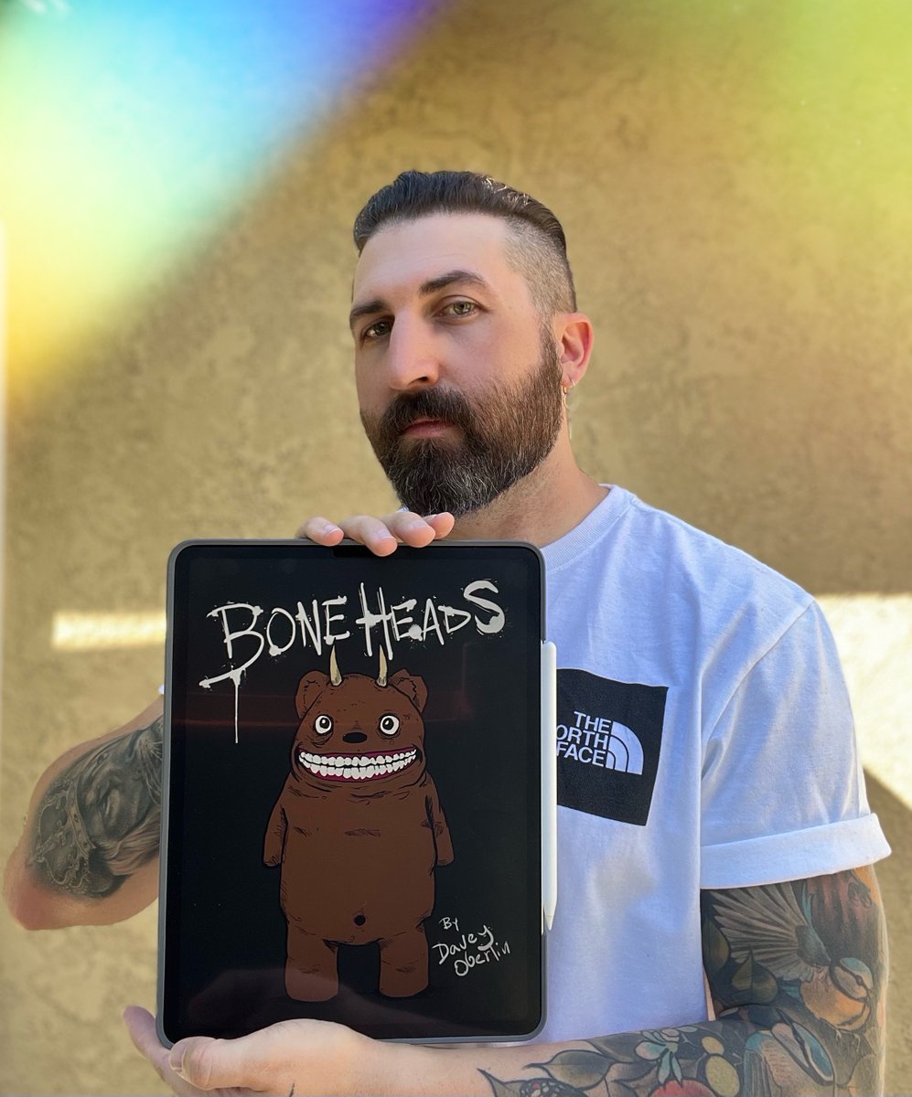 ArtfulCheers's tweet photo. 🥂I've been working hard to bring an amazing artist to  the #nft space! Let me introduce you to @daveyoberlin who is the creator of @nftboneheads. Live musician with the band Korn, music producer and now #nftartist! Please give him a warm welcome! 🙏

#NFTCommunity #NFTs https://t.co/oPG1ZQZMXX