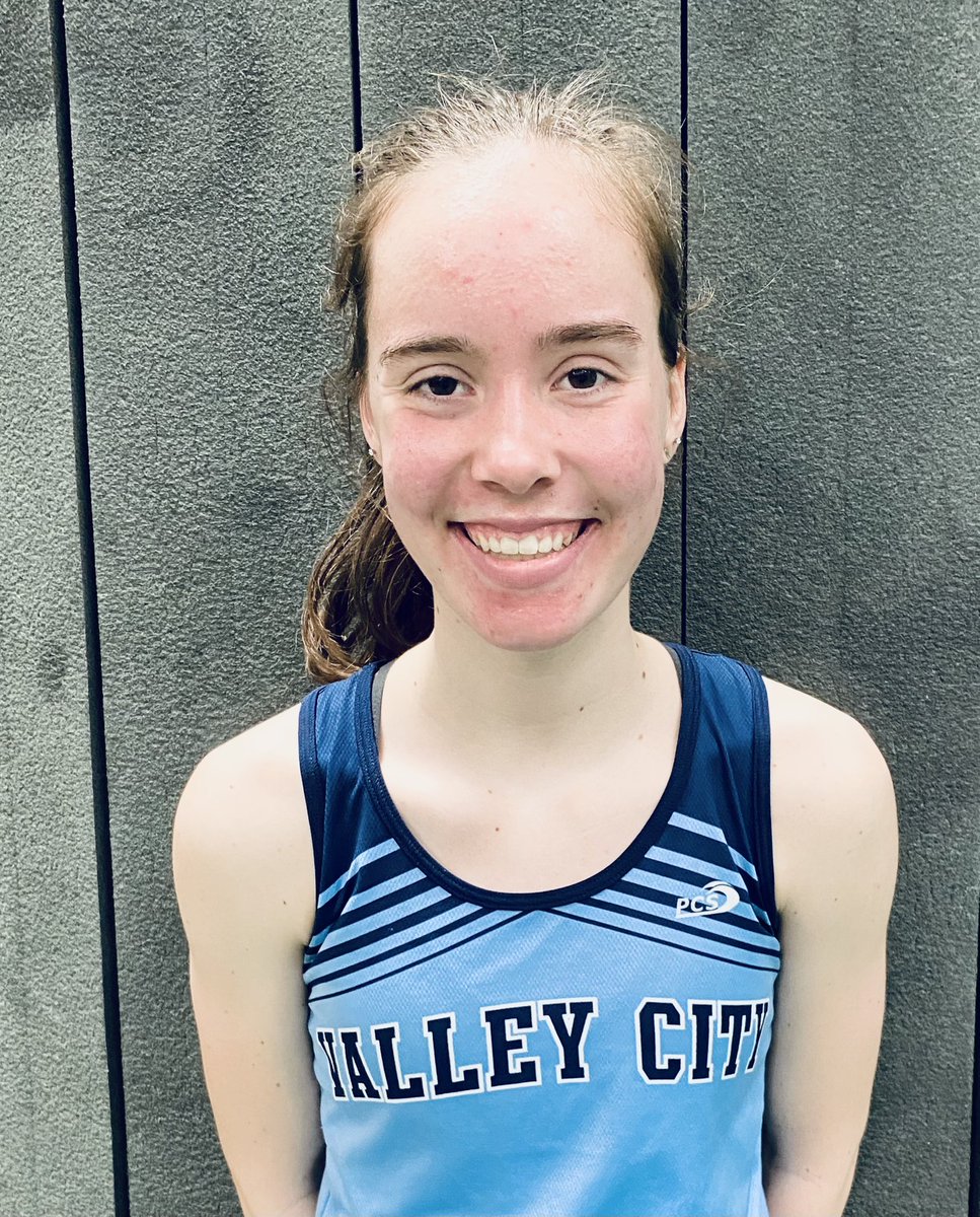 VCtrack_field's tweet photo. Congratulations Greta Goven on placing 3rd in the 800-Meter Run and 7th in the 1600-Meter Run at the Class A Indoor Championships. @HiLiners @HiLinerBooster https://t.co/b82Iese4M3