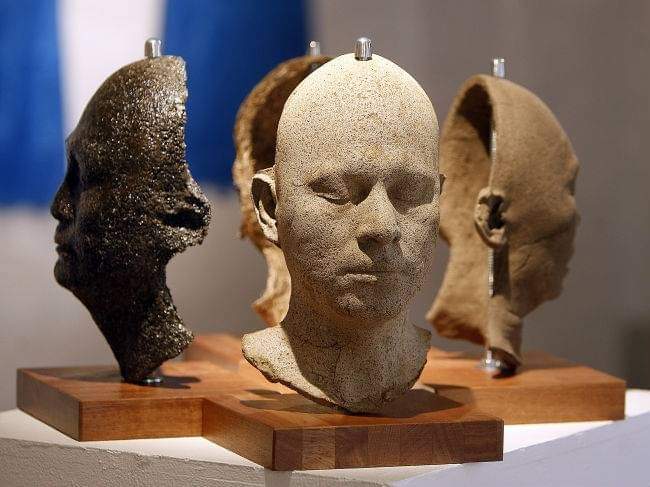 LogiirazG's tweet photo. Amraltiin uduriin mend!
Chuluu,shoroo,uvs,elseer hiisen 4 hvnii mask zohiomj shvv. 
Jaahan yum bodon bga gedeg. https://t.co/oWZ6DIdUxp