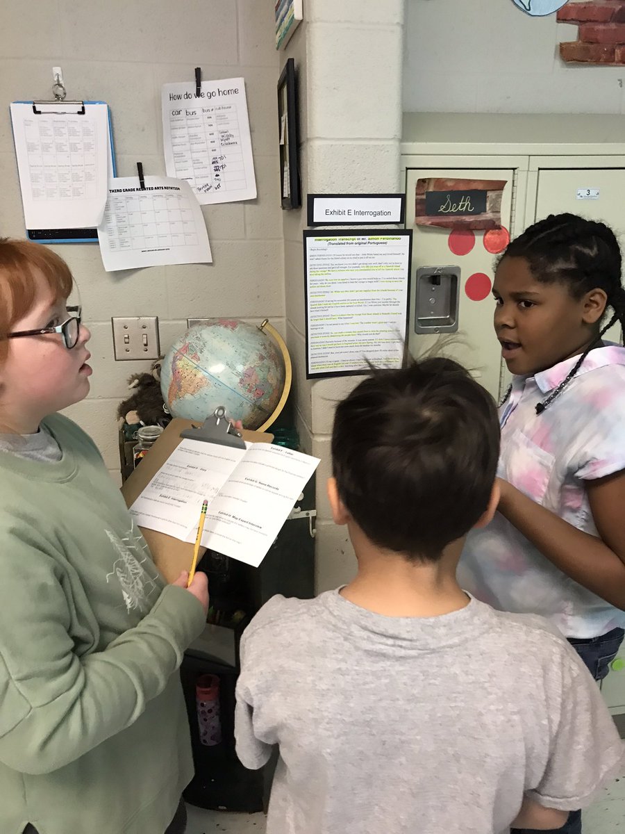 dawn_husky's tweet photo. Students were excited to investigate the evidence surrounding the lost colonists of Roanoke. They are determined to solve the mystery. @kdjarratt @ksteach2018 @PGEcubs https://t.co/HkvSjLrEIs