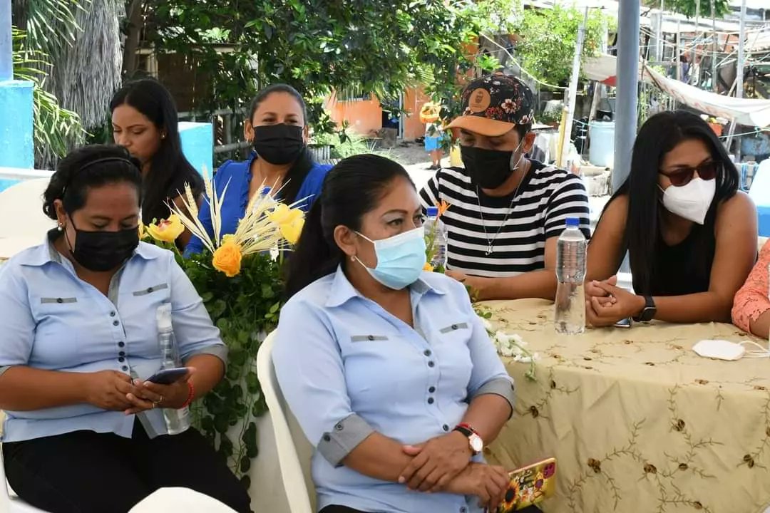 ConagopareG's tweet photo. Conagopare Guayas realizó su Rendición de Cuentas 2021. El evento se desarrolló en la parroquia El Morro y estuvo presidido por la presidenta Yilda Rivera, la vicepresidenta Martha Decker, los presidentes de los GAD Parroquiales Rurales de la provincia y la comunidad. https://t.co/3WcKHKcmdw