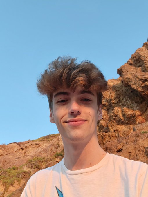 🙂😀 https://t.co/u6IpVgwLH5