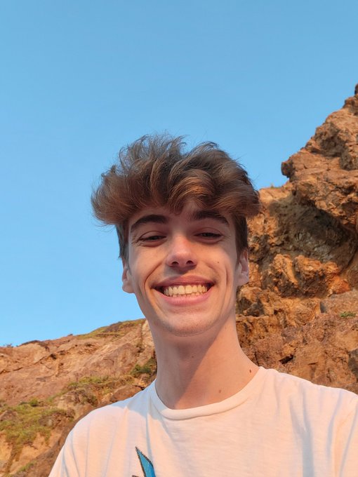 🙂😀 https://t.co/u6IpVgwLH5