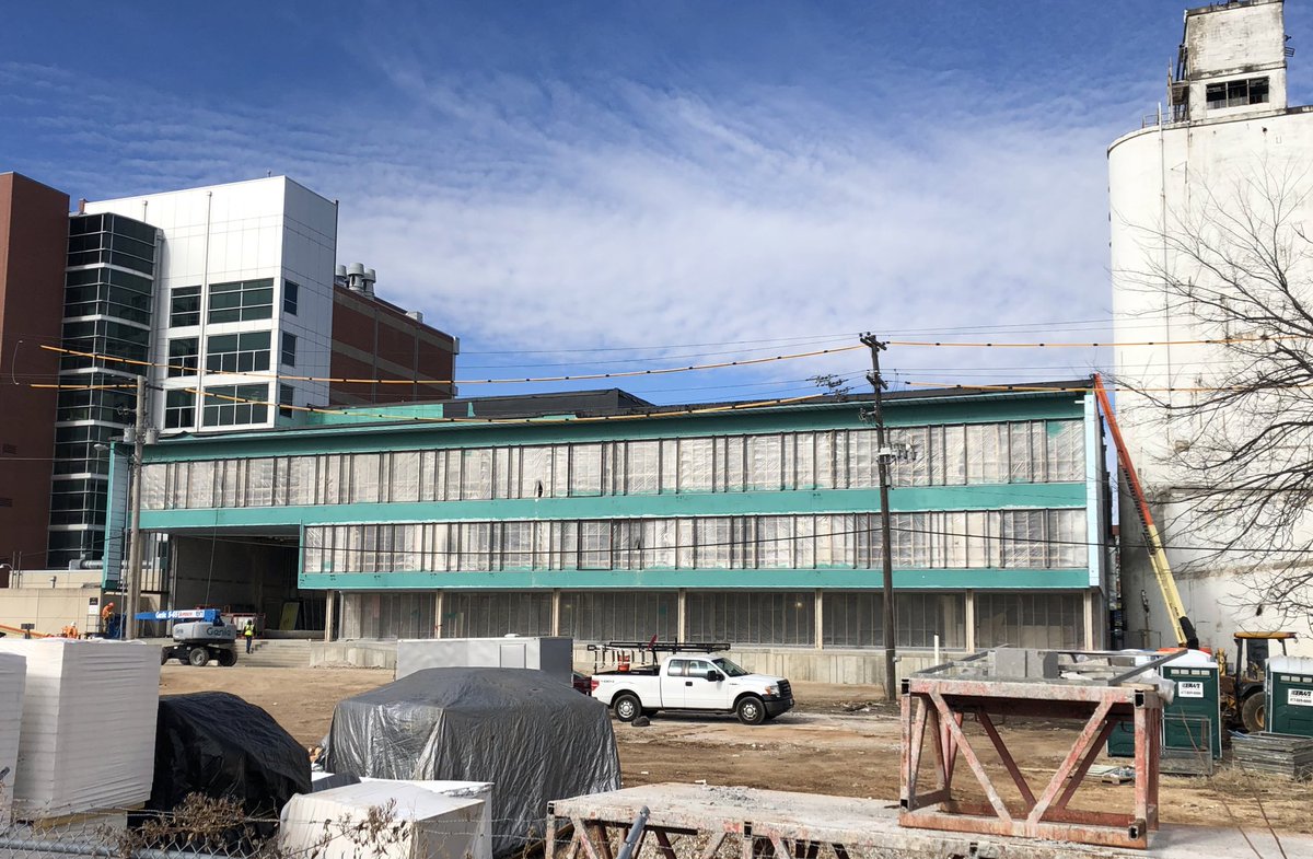 JVIC_MSU's tweet photo. Man I look so much better with the @cityutilities power lines and power poles removed. Thank you. #IDEAcommons @MissouriState https://t.co/5PPwKmLcEb