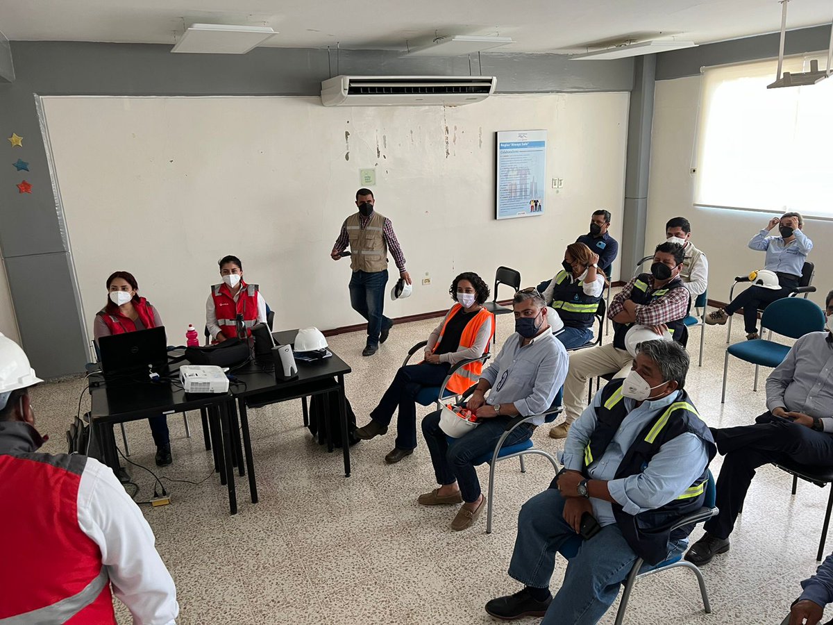 SoyJCAlvarez's tweet photo. @emapagye @BancoMundialLAC @alcaldiagye @CynthiaViteri6 El proyecto de la #RedSaica, a lo largo del río Daule implementa 7 estaciones de monitoreo remotas que permitirán a los habitantes de #Guayaquil tener abastecimiento de agua potable. El @BancoMundialLAC continuará apoyando proyectos en pro del desarrollo de #Ecuador y su gente. https://t.co/VW9KqhekvQ