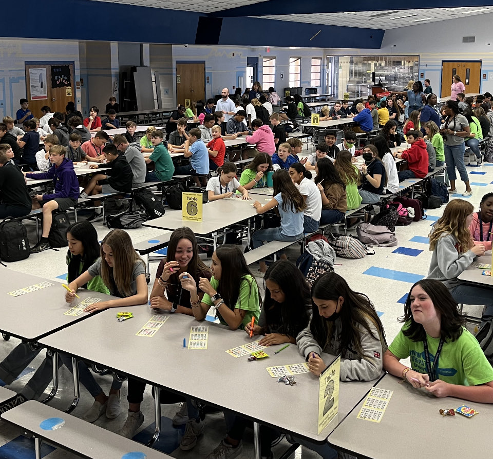 winstonchowder's tweet photo. Quarter 3 Reward Activity! BINGO fun! Way to go 7th Graders! We are proud of you! Love working with people who help events to be successful!⁦@oms_bulldogs⁩ https://t.co/V0mpagKLIC