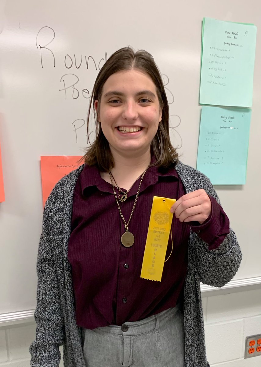 BHSELKUIL's tweet photo. Congrats to our Extemporaneous Speakers on their wins: 𝟷𝚜𝚝 Christian Steele, 𝟻𝚝𝚑 Ella Blackwell, &amp; 𝟺𝚝𝚑 Lindsey Paris in Persuasive!! https://t.co/MkIBXH7S7G