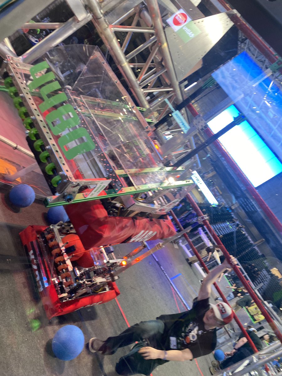 Team 4480-UC-Botics tweet media