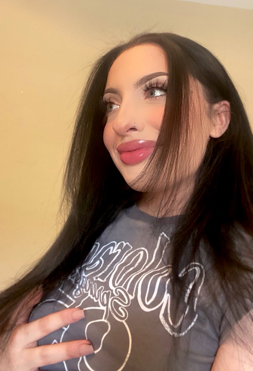 happy girls are pretty girls <3