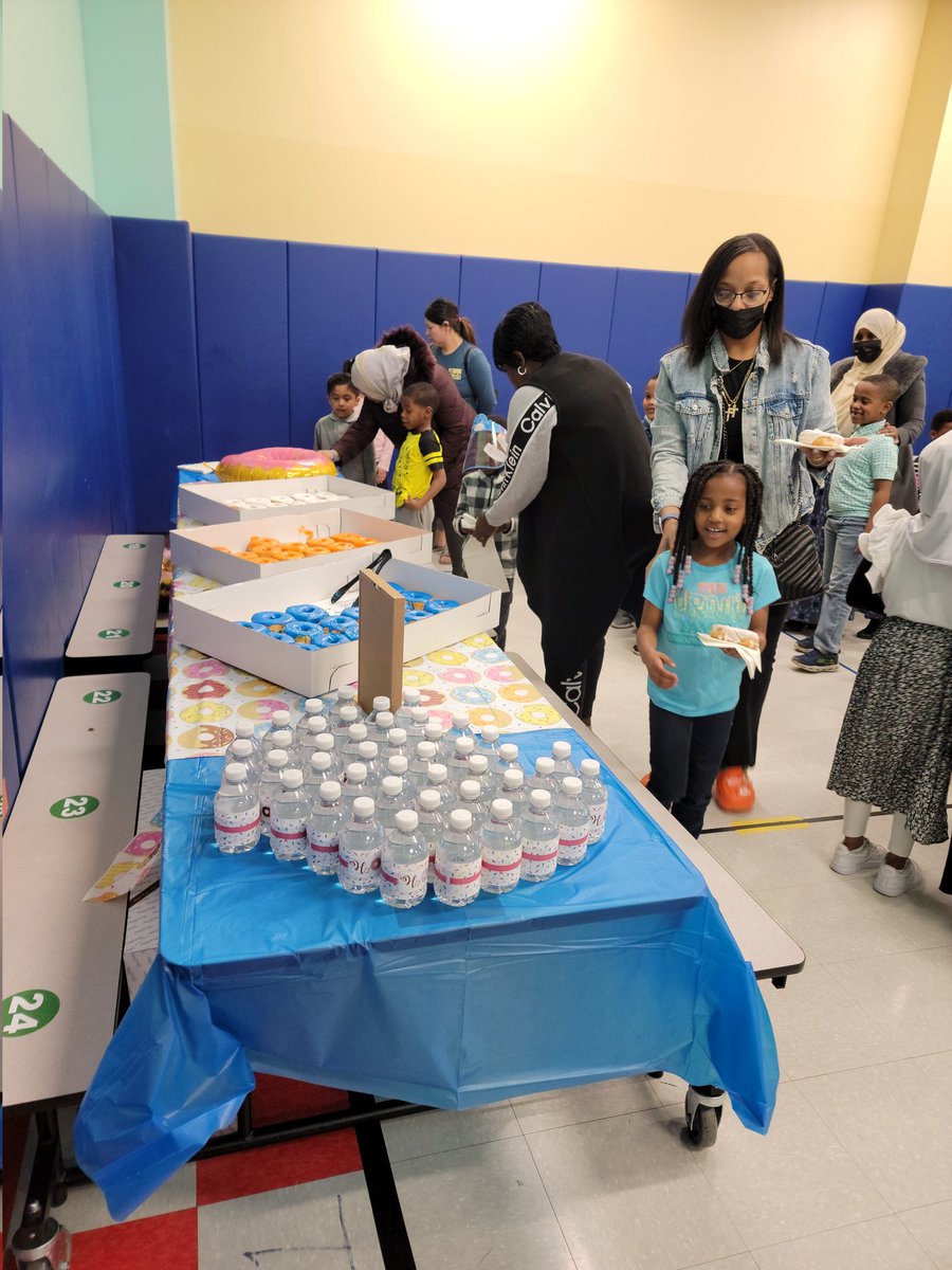 HSAColumbusPS's tweet photo. Our students of the month had a great time at Donuts with Grown-Ups this morning! We had two VERY special guests, Mr. Efe and a former student having breakfast with his little sister!
#hsaprimary #donutswithgrownups #weareconcept #superintendent https://t.co/efhsxdaGq0