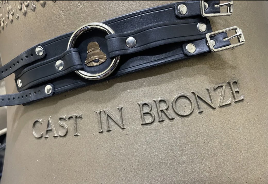 I am proud to introduce two new pieces of merchandise to you all! 🔔

The Bell Belt and Wrist-Band are now available to purchase through my website, visit: bells2go.com/store

Order yours today! 🤘

#merchandise #newmerch #thebellbelt #wristband #castinbronze #renfair