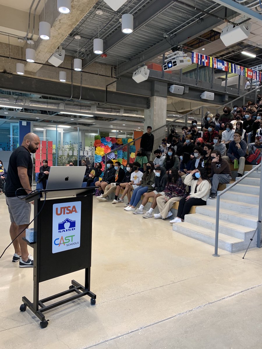 glil04's tweet photo. Thanks to all of our amazing guest speakers that kicked off our Senior PBL entry event. ⁦@CASTtechSchool⁩ ⁦@lgomez123⁩ https://t.co/L22NEhaxN5