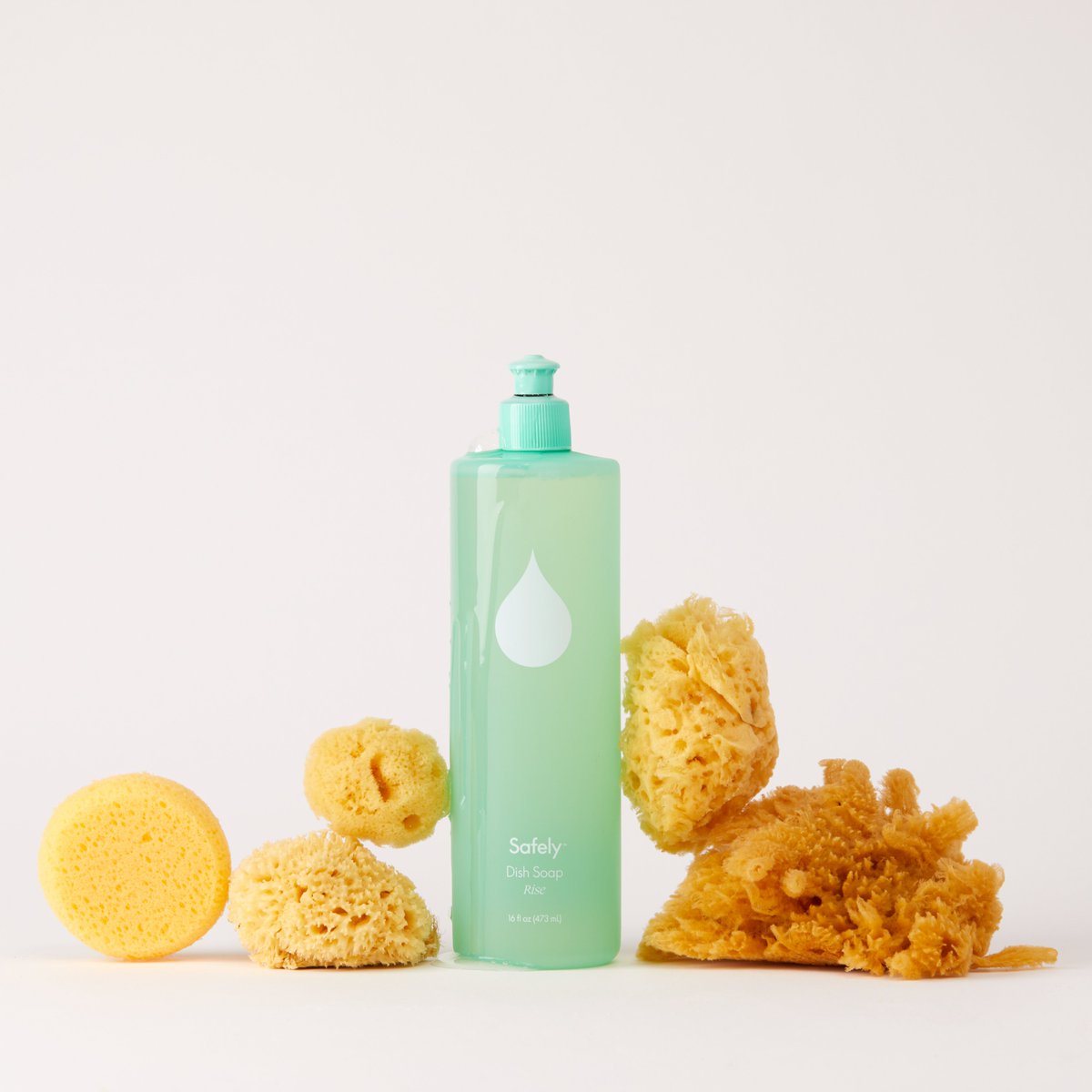 Walmart's tweet image. Pulling out the fine porcelain 🫖 for the #Bridgerton Season 2 premiere? Make sure it's spotless (and smells luxurious) with @getsafely dish soap. walmrt.us/3umZjVy