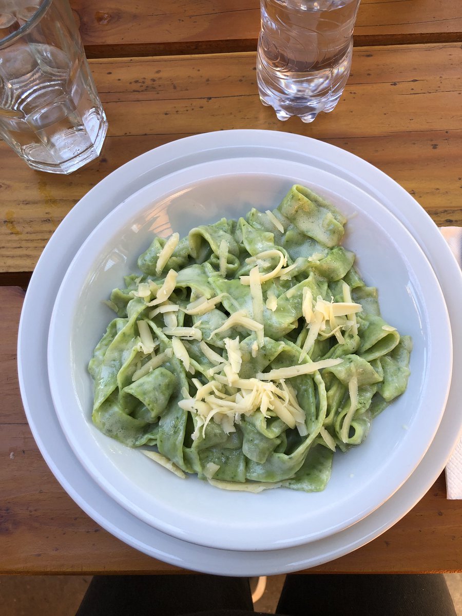 guiigui__'s tweet photo. I like pasta more than girls https://t.co/T1zPfeSBpi