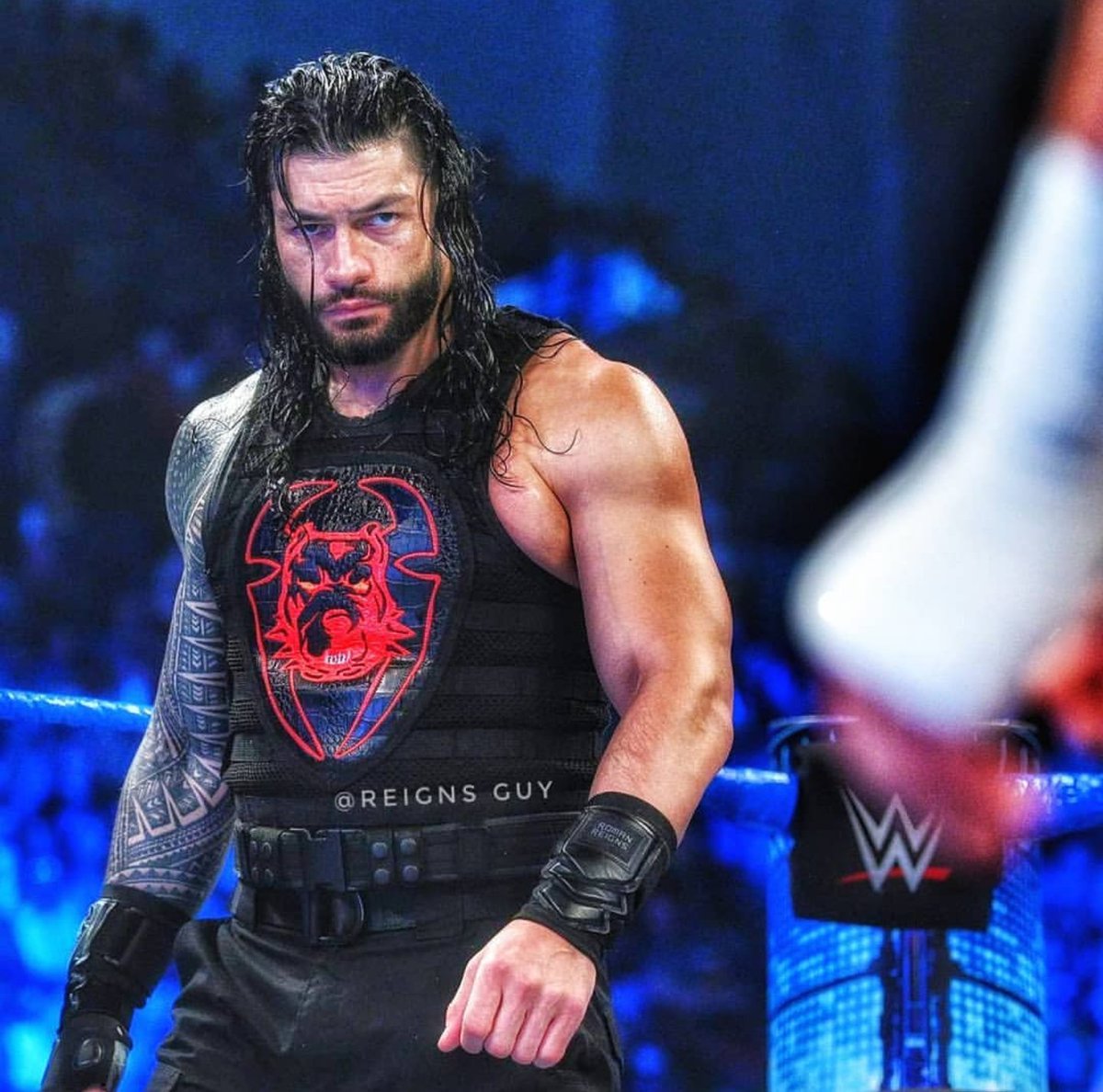 2707Sathish's tweet photo. @WWERomanReigns 👊🤙💪💪💪🥳😘💐 https://t.co/mBpv1jJtcs