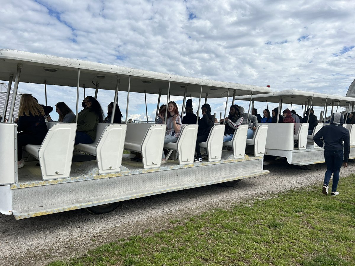 LHSSTEM5's tweet image. The LHS STEM Academy has such gratitude for @wisefarmerbrown and his family for their servant leadership and for sharing wisdom about how to use the land to serve our community. #lhsstemacademy #agriculture #servantleadership @LouisburgHSFCS @FCSchoolsNC