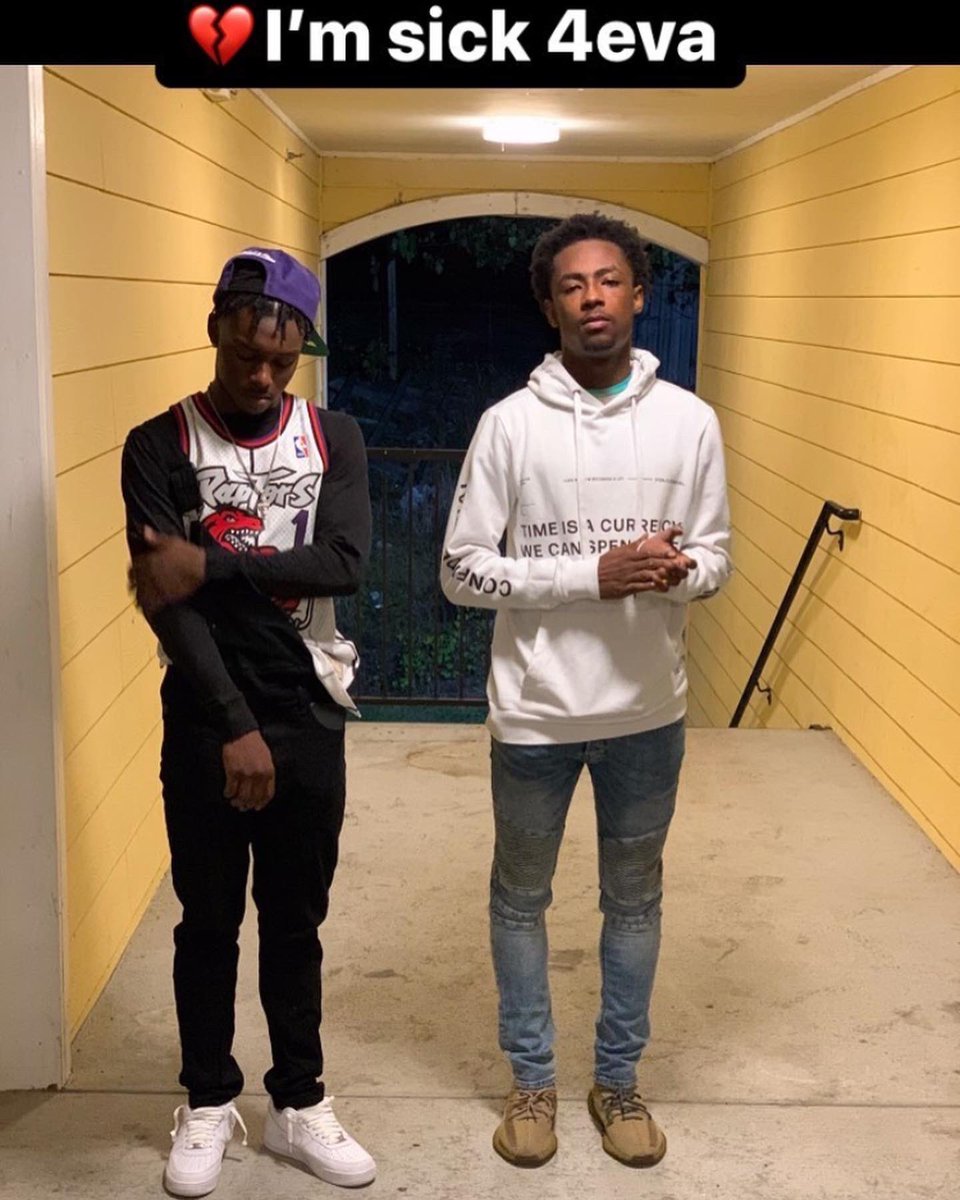 1malaysiaa's tweet photo. please pray for my brother @Johnny5Williams and ALL his friends🙏🏽I truly hate they’re going through this.. &amp; sending my condolences to sae family🙏🏽🤍 #ripsae #LLS 🕊 ….Alexa play: Rebels kick it 🕊🎵🖇 https://t.co/OURHLqxQc5