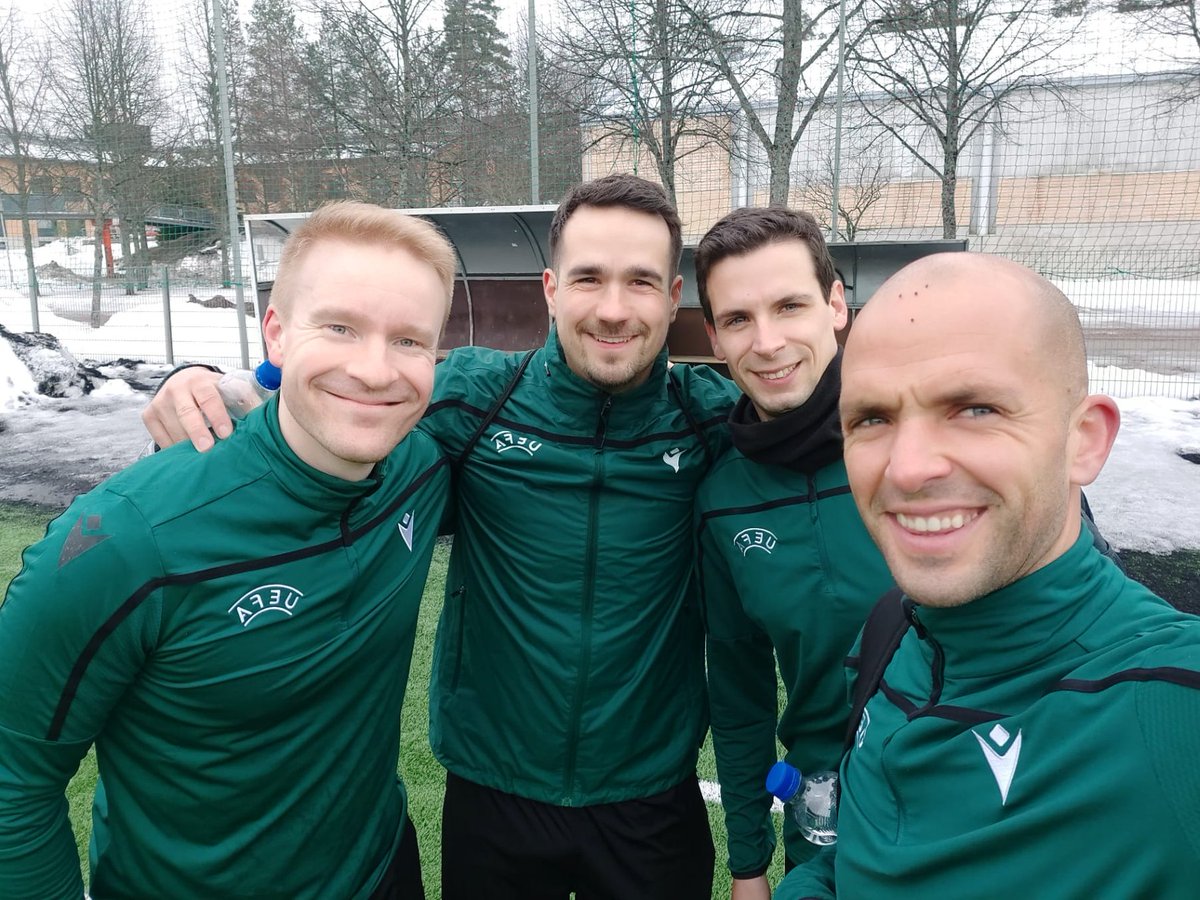 #U19 EM-jatkokarsintaturnaus jatkuu Myyrmäessä tänään la 26.3. klo 11 ottelulla Belgia-Saksa, jossa Olli Jantunen (vas.) on avustavana ja Oliver Reitala (2.vas) 4. #erotuomari'na. Kuvassa on ottelun suomalais-portugalilainen erotuomarinelikko.