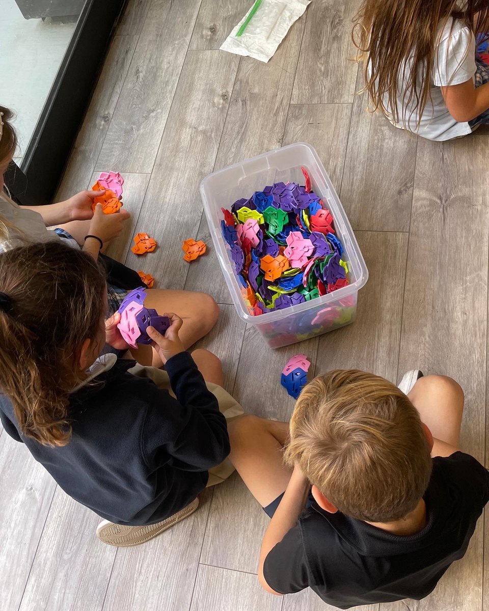 makermrspfaff's tweet photo. “We can do hard things. If you don’t get it, you try again!” - K student. Yes! So great to know that the bigger picture of perseverance through the hard things in life is getting through to even our youngest Ss! #ikostoys #makeredu #makerspace #patience #persistence #lifelessons https://t.co/lRAtbFTTwN