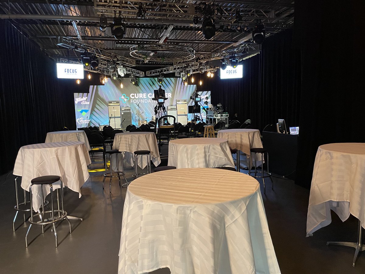 JonBeckett2's tweet image. Looking for the coolest place in #YEG o hold a #MicroEvent
Look no further than #TheStudio !
Come on over for a tour
#WorldClass #AV package and a great vibe all in house
#ProductionWorldStudios
#GreatStaff
Great rates
⁦@productionworld⁩