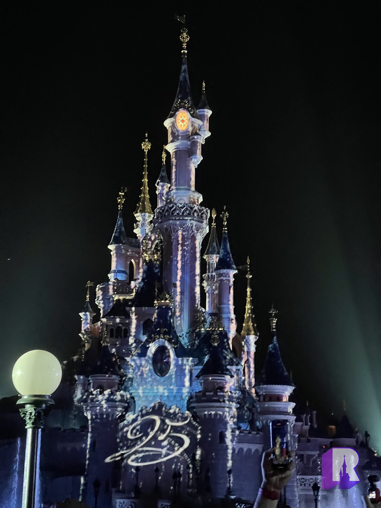 DLP Report on Twitter "And the Disneyland Paris 25th Anniversary overlay, also projected on
