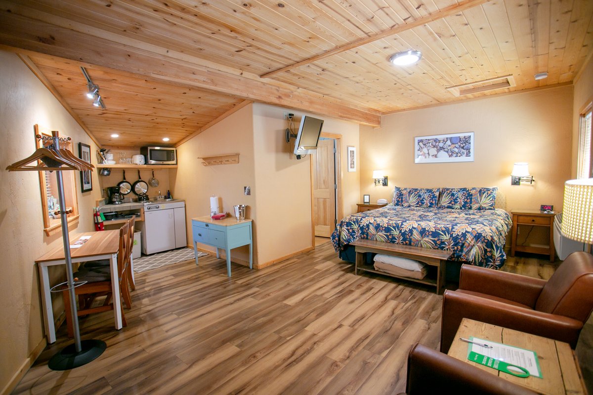 Outside_Inn's tweet image. A look inside the Climbing Suite at the Outside Inn, outsideinn.com #NevadaCity