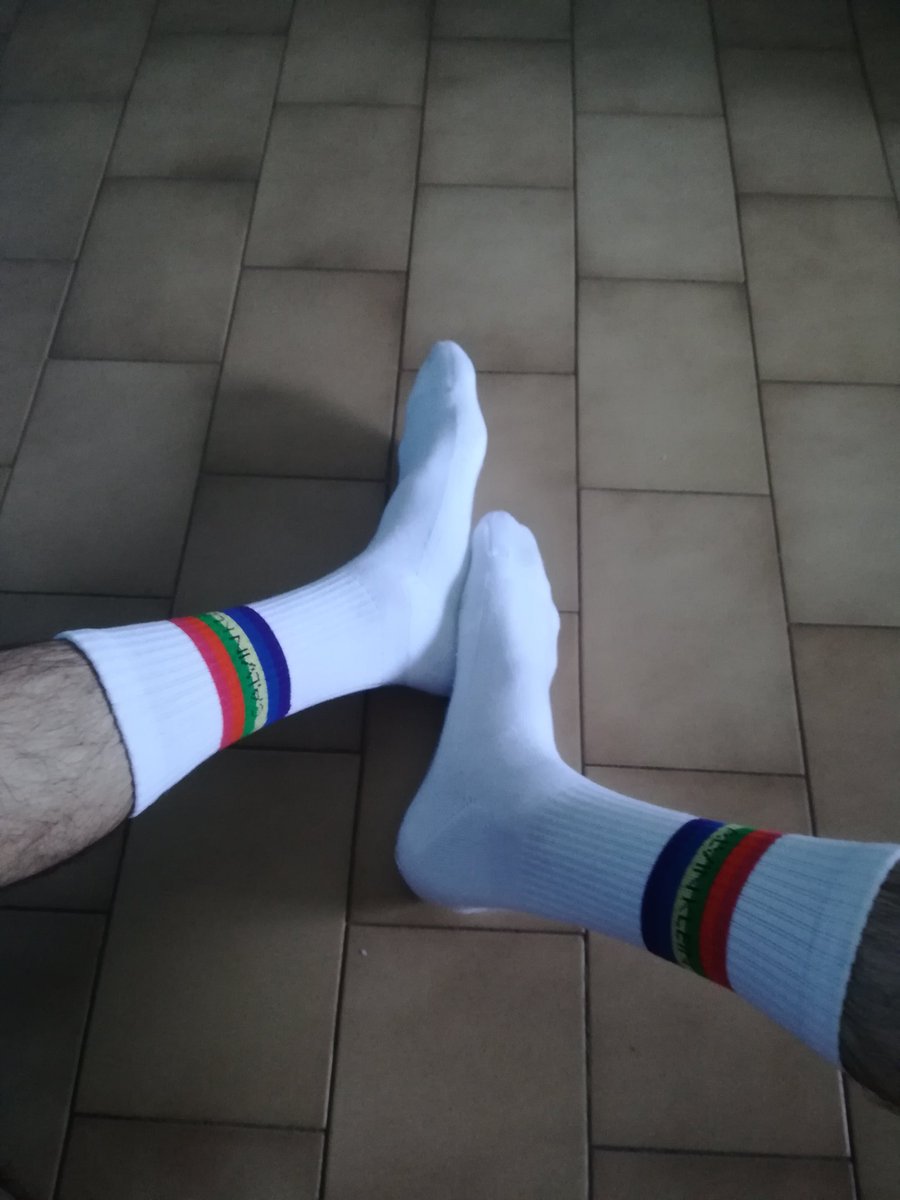 TiredBlueBoy69's tweet photo. @FetishFreakATL Do you like my pride socks? https://t.co/X3M4IshgFm