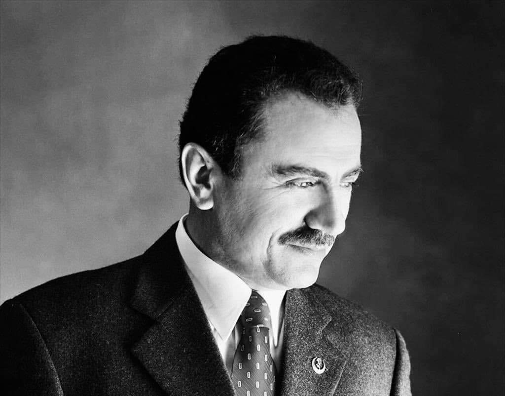 ismail_huyuklu's tweet photo. Allah rahmet eylesin. Mekanı cennet olsun. 
Vefatının 13. yılında merhum #MuhsinYazıcıoğlu’nu hayırla ve rahmetle anıyoruz... https://t.co/aVL7FIxC34