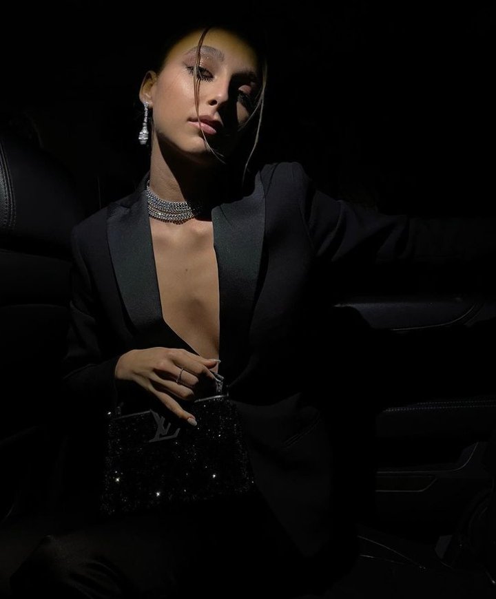 chambiethinker's tweet photo. emma chamberlain x louis vuitton https://t.co/aoK5JGNocz