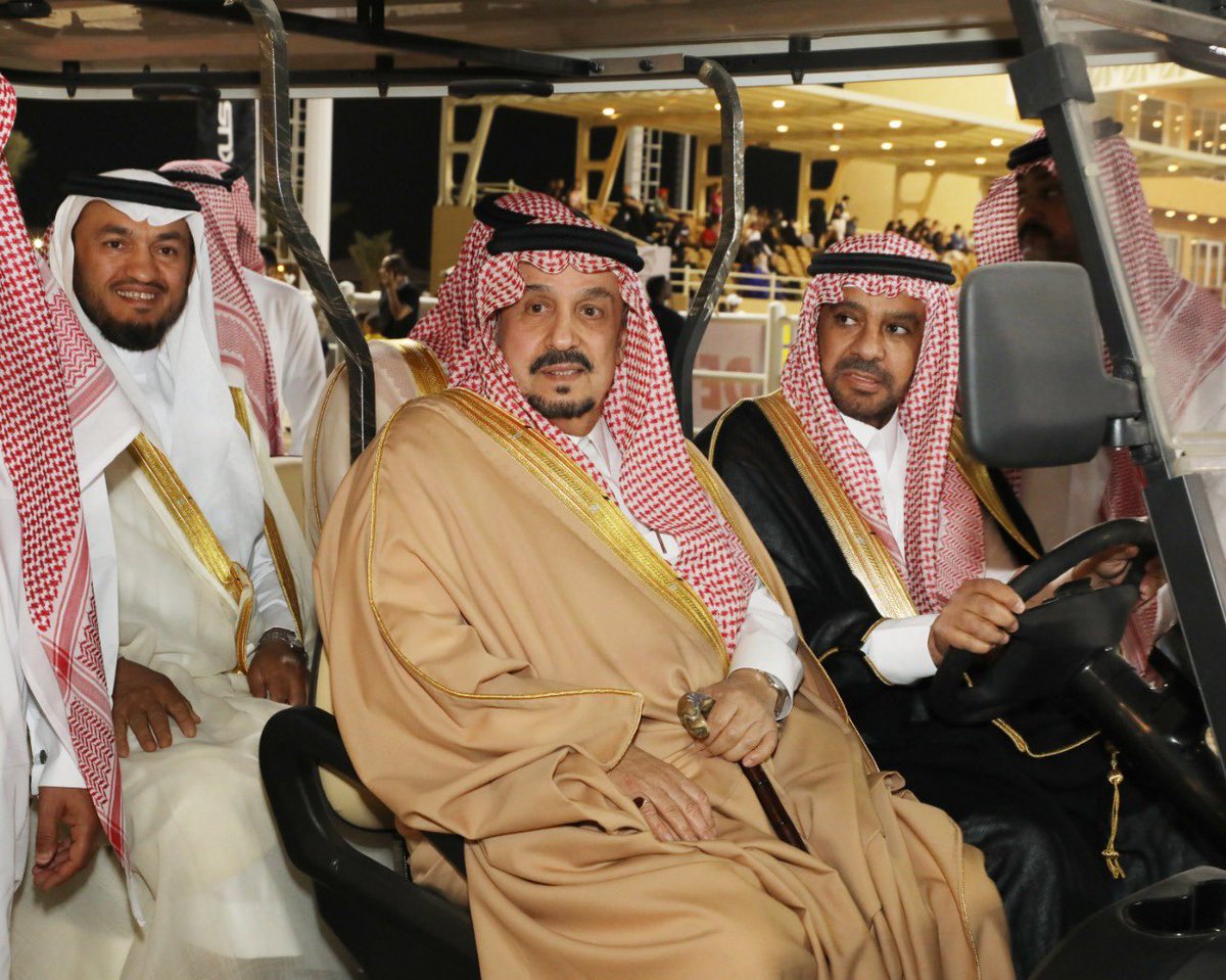 k_aljeraisy's tweet photo. تشرفت الخميس ليلة الجمعة بزيارة سمو سيدي صاحب السمو الملكي الأمير فيصل بن بندر أمير منطقة الرياض، لمركز المرتجز للفروسية وتتويج الفرسان الفائزين بكأس سموه. https://t.co/Jz3hJwUB04
