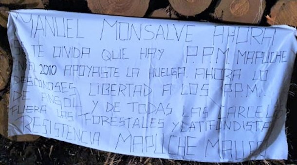 Manuel Monsalve ahora se te olvida que hay PPM (presos políticos mapuche). En el 2010 apoyaste la huelga. Ahora lo desconoces. Libertad a los PPM de Angol y de todas las cárceles. Fuera las forestales y latifundistas. Resistencia mapuche Malleco