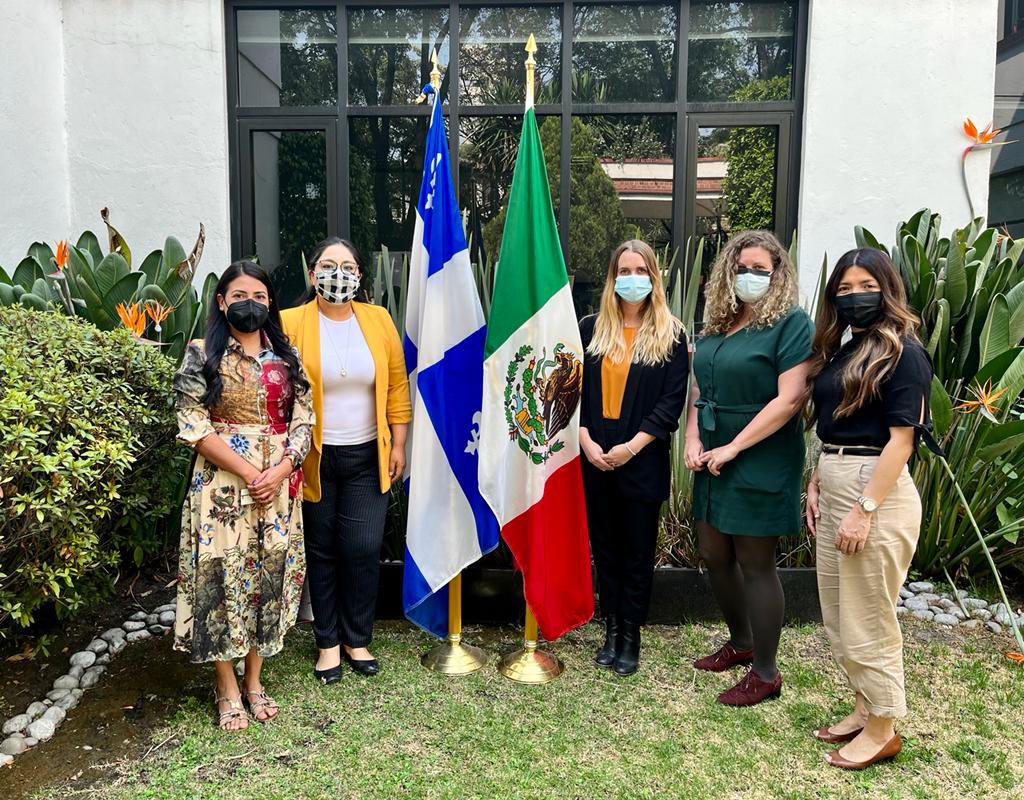 QuebecMX's tweet photo. La visita a México de representantes de @etsmtl ⚜️🇲🇽 inicia con productivas reuniones para profundizar sus lazos académicos y educativos con instituciones mexicanas como la #CGUTyP de @SEP_mx, la @ANUIES y la @UNAQmx 🎓🤝 #QcMX #Francofonía ¡Estamos felices de apoyarles! https://t.co/x9qA0oWaud