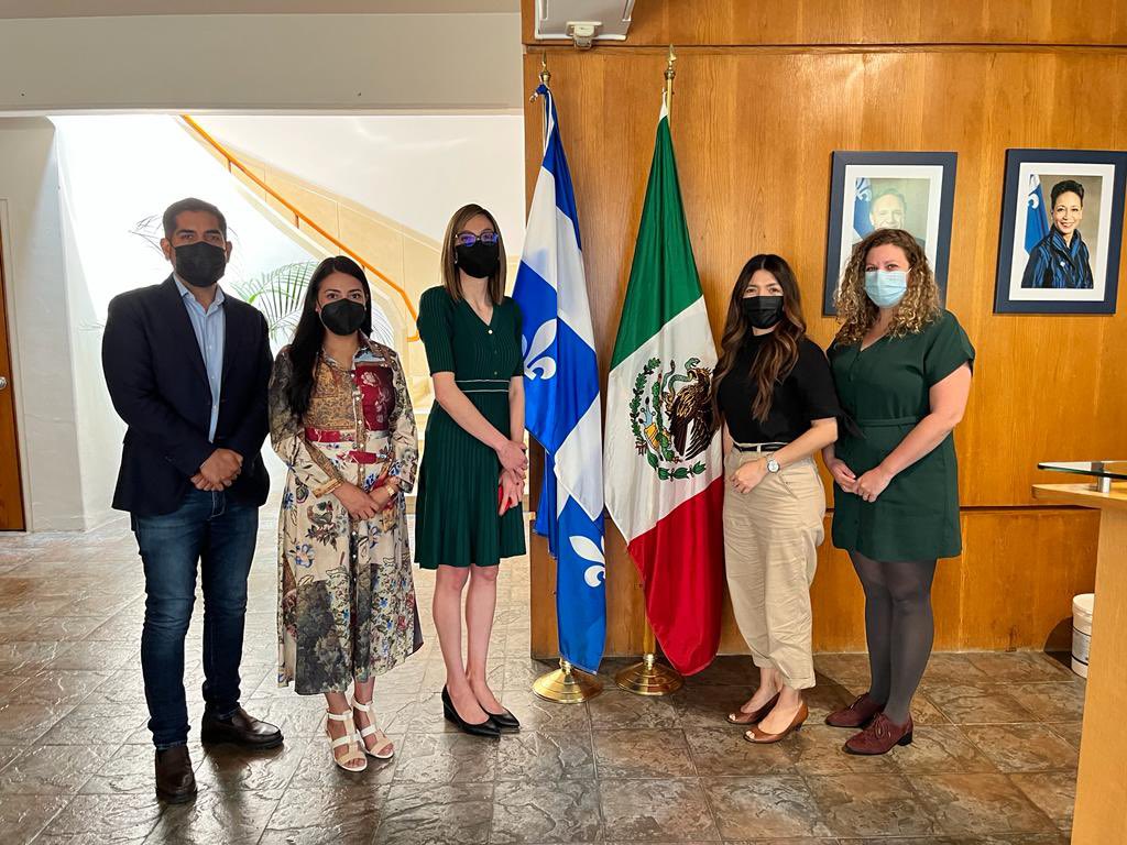 QuebecMX's tweet photo. La visita a México de representantes de @etsmtl ⚜️🇲🇽 inicia con productivas reuniones para profundizar sus lazos académicos y educativos con instituciones mexicanas como la #CGUTyP de @SEP_mx, la @ANUIES y la @UNAQmx 🎓🤝 #QcMX #Francofonía ¡Estamos felices de apoyarles! https://t.co/x9qA0oWaud