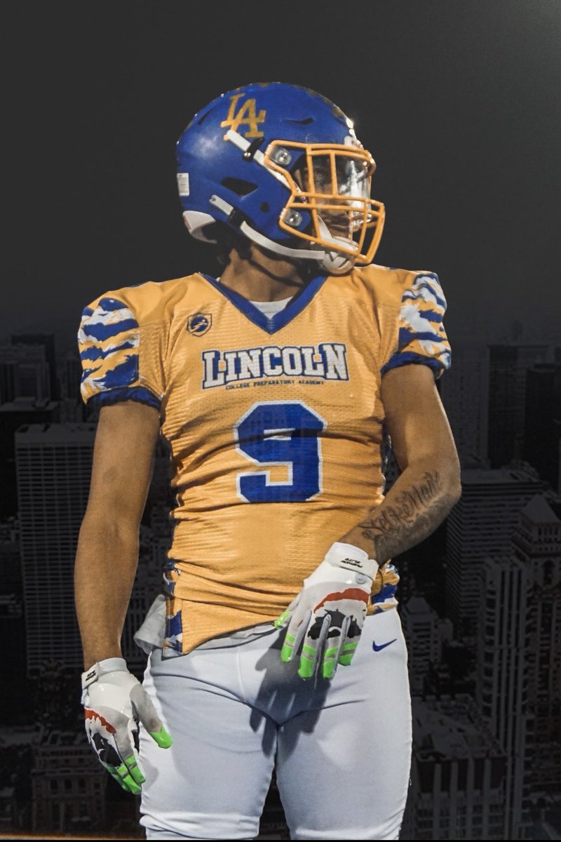 I may be biased but the 2021 Lincoln uni’s may have been the cleanest high school uni’s ever. Those guys could play some ball too.