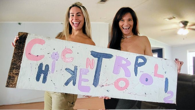 I'm in Florida with @RickStronghold visiting @MissDemeanor_2 &amp; @sgtmilesxxx. While our Daddies were outside<a class="tags" target="_blank" title="On Twitter" href="/?out=eyJ0eXAiOiJKV1QiLCJhbGciOiJIUzUxMiJ9.eyJpYXQiOjE3MjAzMTI5MzMsImlzcyI6InR3cG9ybnN0YXJzLmNvbSIsIm5iZiI6MTcyMDMxMjkzMywiZXhwIjoxNzUxODQ4OTMzLCJyZWRpcmVjdF91cmwiOiJodHRwczovL3R3aXR0ZXIuY29tL1JpY2tTdHJvbmdob2xkIn0.AwwhHPCVQSA6KoiAuu8VXmd5PJIW5JPqzi4_SzHekEXuAzEy-cDixuZd6cDSKa9f_xeRDotGKxkFgXm5cSW5zg">@RickStronghold</a><a class="tags" href="/tag/missdemeanor_2">@missdemeanor_2</a>