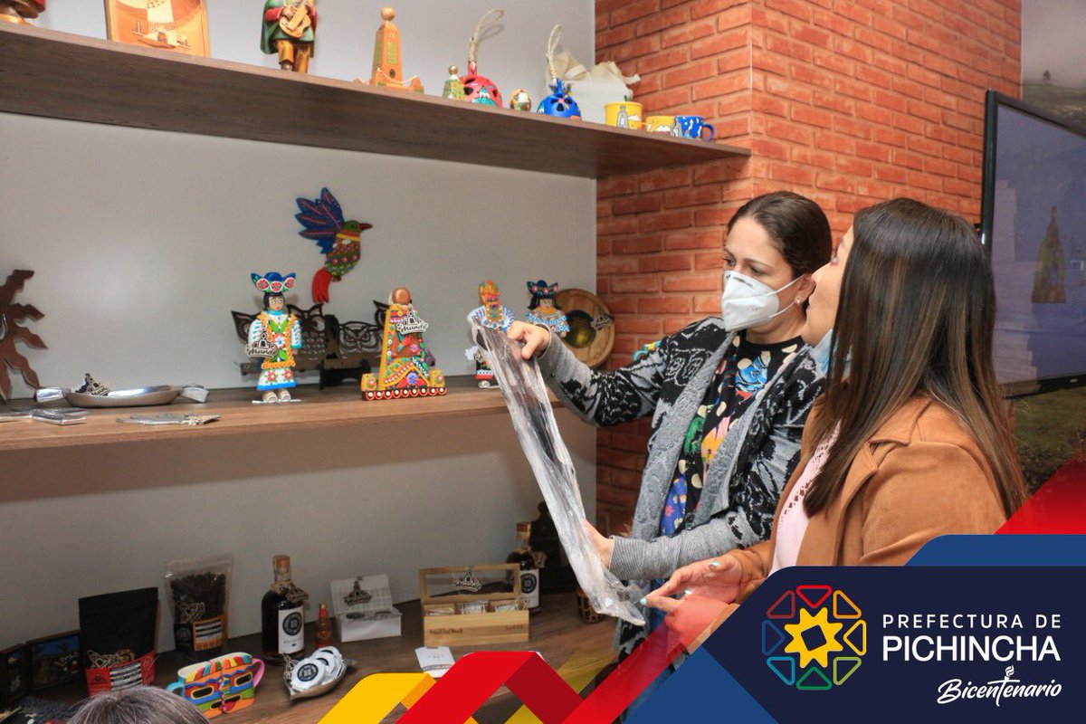 PichinchaGob's tweet photo. ¡Buenas noticias!👍😀
Hoy inauguramos la Tienda “Pichincha Destino de Colores”🎨 en el Airport Center del @AeropuertoUIO, a través de un trabajo articulado entre el @PichinchaGob y #DKManagement, a fin de fortalecer la promoción turística de los 🤩mágicos lugares de la provincia. https://t.co/VVs5piLT2b