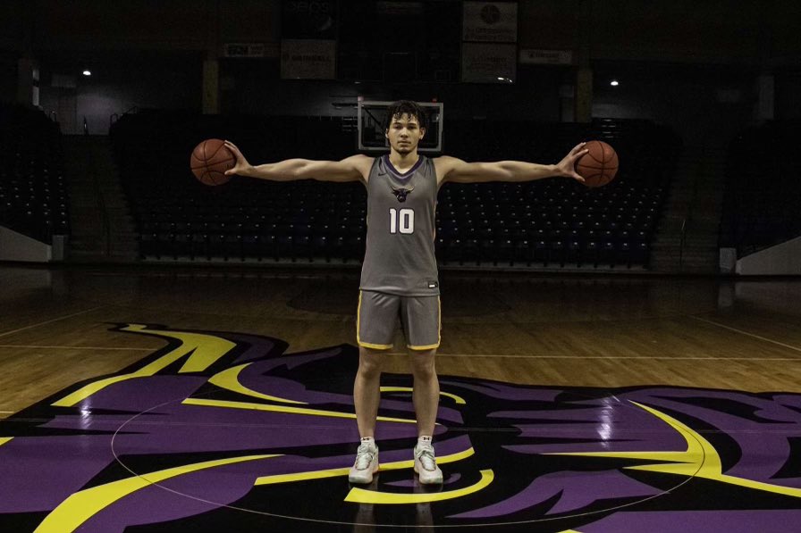 train (@grassrootshoops) on Twitter photo Congrats to Sizzle alumni Zay Davis on his commitment to Mankato State <a href="/areacodes/">AreaCodes Basketball</a> <a href="/ehoopsshowcase/">AllMetroHoops</a> <a href="/trigonis30/">Dinos Trigonis</a> <a href="/RyanSilver1/">Ryan Silver</a> <a href="/UANextBHoops/">Boys UAA</a> <a href="/matt_pennie/">Matt Pennie</a> <a href="/ChetHolmgren/">chet holmgren</a> <a href="/jalensuggs/">Jalen Suggs</a> <a href="/AndOneFilms/">Jack Pfeiffer</a> <a href="/FreshCoastHoops/">Fresh Coast Hoops</a> <a href="/TheCircuit/">The Circuit</a> <a href="/rodgerbohn/">Rodger Bohn</a> <a href="/CoachQ_MN/">coachQtraining</a> <a href="/DJDanSpeak/">Big Dannie Kane</a> <a href="/isaiahxdavis/">Isaiah Davis</a> 👊🏾👊🏾👊🏾🔥🔥 Congrats to Sizzle alumni Zay Davis on his commitment to Mankato State <a href="/areacodes/">AreaCodes Basketball</a> <a href="/ehoopsshowcase/">AllMetroHoops</a> <a href="/trigonis30/">Dinos Trigonis</a> <a href="/RyanSilver1/">Ryan Silver</a> <a href="/UANextBHoops/">Boys UAA</a> <a href="/matt_pennie/">Matt Pennie</a> <a href="/ChetHolmgren/">chet holmgren</a> <a href="/jalensuggs/">Jalen Suggs</a> <a href="/AndOneFilms/">Jack Pfeiffer</a> <a href="/FreshCoastHoops/">Fresh Coast Hoops</a> <a href="/TheCircuit/">The Circuit</a> <a href="/rodgerbohn/">Rodger Bohn</a> <a href="/CoachQ_MN/">coachQtraining</a> <a href="/DJDanSpeak/">Big Dannie Kane</a> <a href="/isaiahxdavis/">Isaiah Davis</a> 👊🏾👊🏾👊🏾🔥🔥