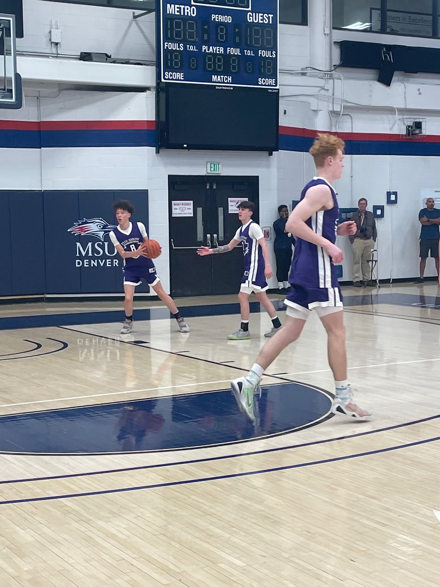 PVThunderhawkBB's tweet photo. @DominicMarrujo &amp; @tysonroberts02 representing @TheShowColorado https://t.co/bkcIgEnQlR