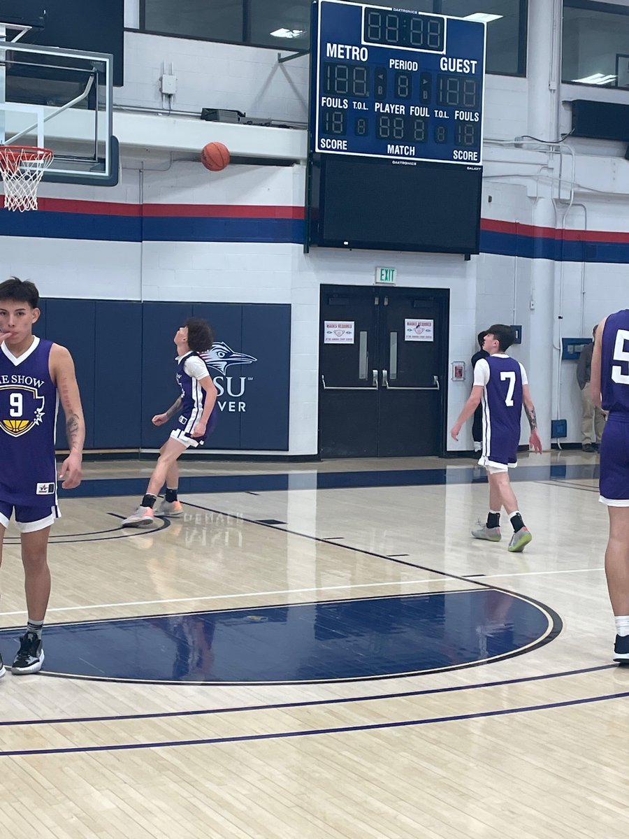 PVThunderhawkBB's tweet photo. @DominicMarrujo &amp; @tysonroberts02 representing @TheShowColorado https://t.co/bkcIgEnQlR
