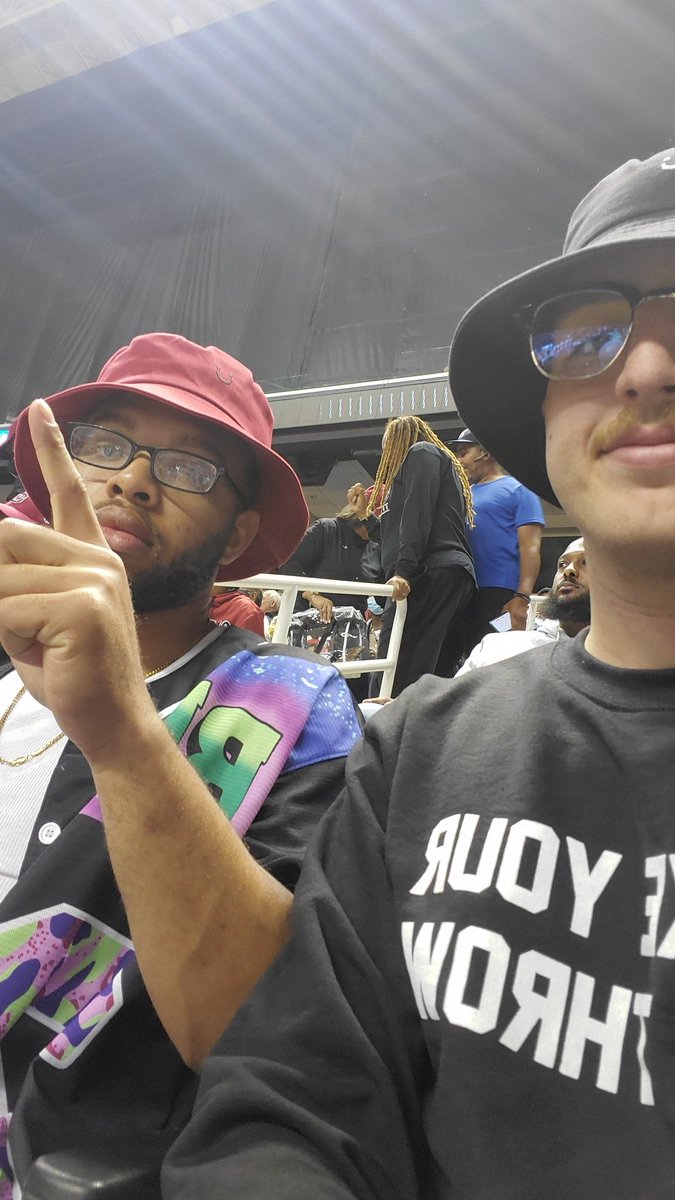 TheRealAmericam's tweet photo. #mmselfie #gococks https://t.co/bl6w2B4jTZ