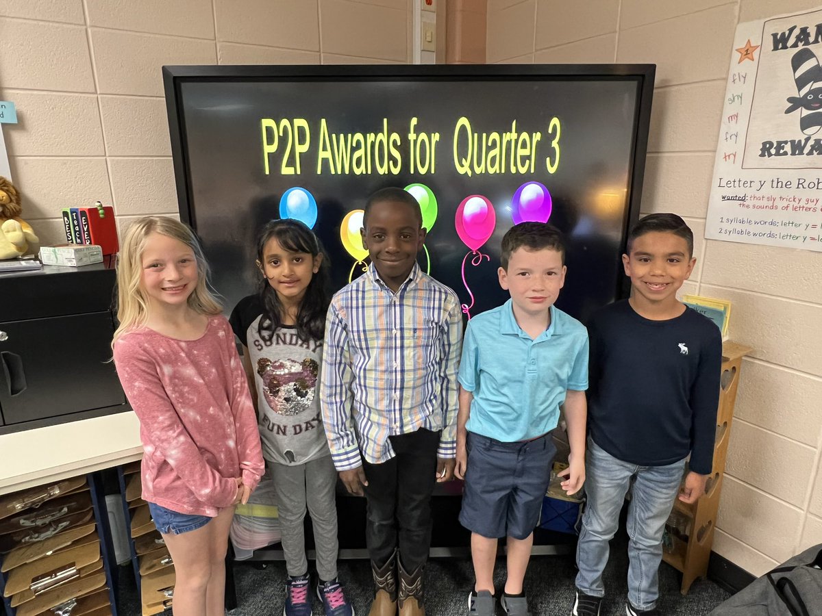 MrsKeelyLewis's tweet photo. Proud of these #fabfirsties! Way to work hard this 3rd quarter! #koalap2pmoments @KuehnleKISD @KleinISD https://t.co/jM6LhBXqvB